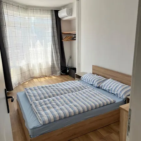 Sunny 1br With Free Street Parking